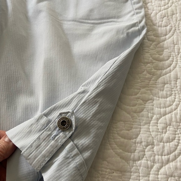 Gloria Vanderbilt Bermuda Shorts Light Blue Pin Stripe Flat Front Size 6 - Picture 7 of 13